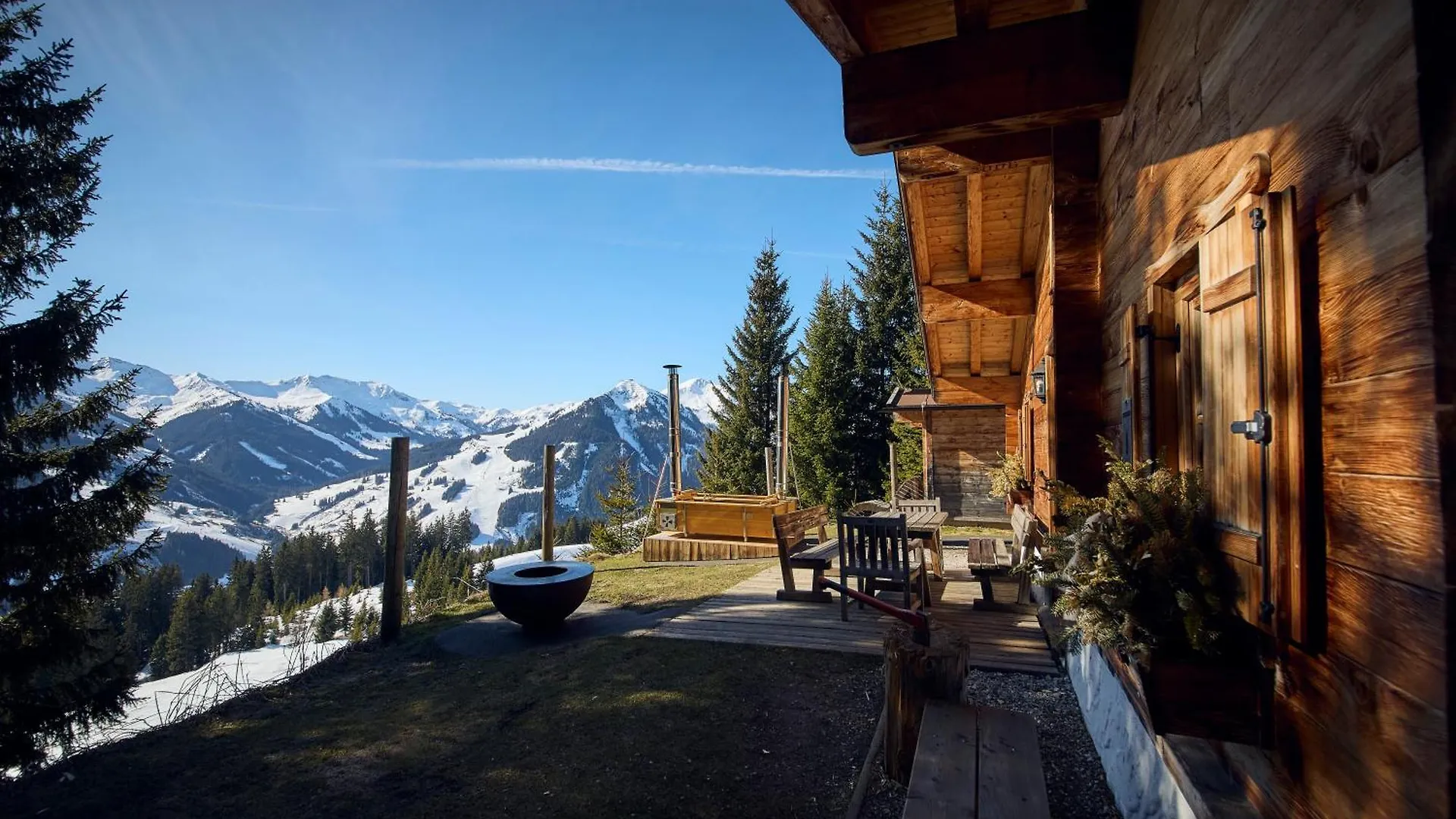 Almhuetten Saalbach-Hinterglemm 0*,  Österrike